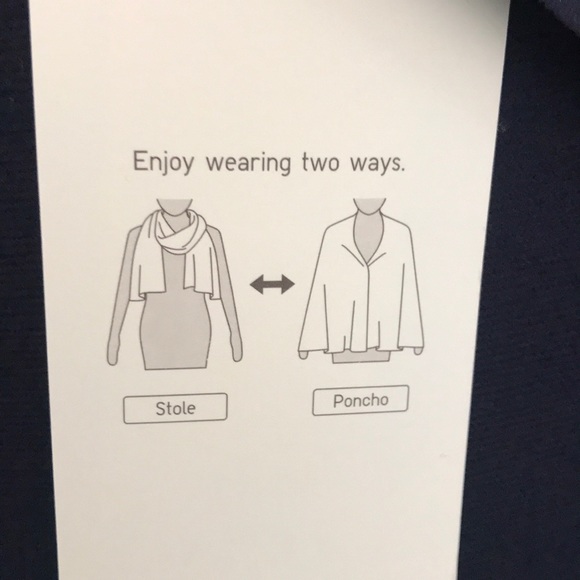 NWT Navy Uniqlo cape scarf wrap stole sold out - Picture 6 of 7